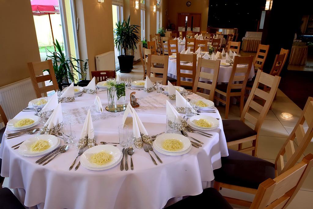 Resort & Ow Borowik & Manhattan - Centrum Rekreacji I Wypoczynku Gastrotur